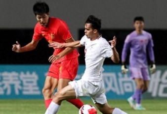 U19 国足 0 - 2 负于伊朗 U19，<a href='https://www.avciiic.org.cn/news/tag/1149469.html' style='color: blue;'>久尔杰维奇</a>首尝败